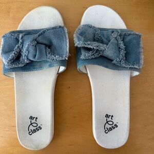 art class kids sandals